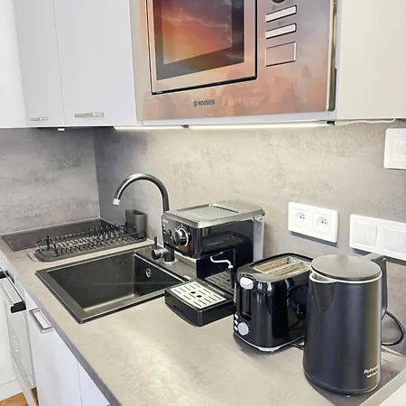 Apartament New Modern-style With Balcony In The 2 Praga