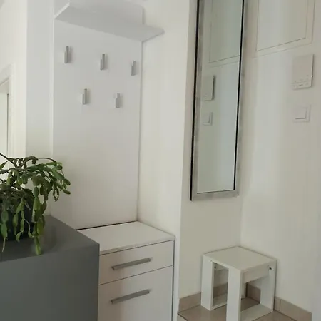 New Modern-style With Balcony In The 2 Appartement
